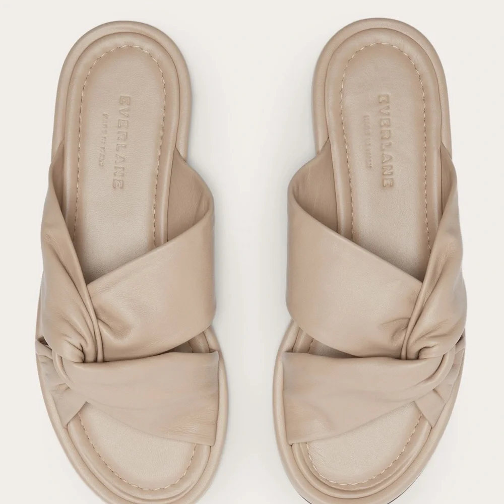 New Everlane The Day Twist Sandal